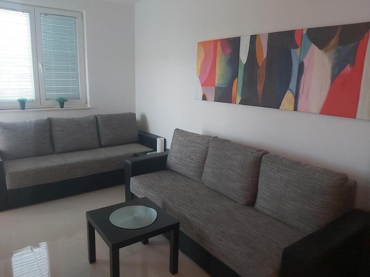 Apartment Adrijana Новалья Экстерьер фото