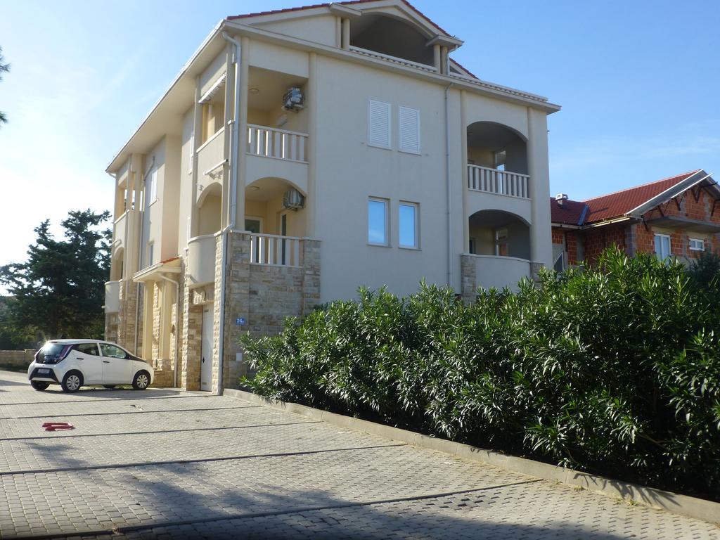 Apartment Adrijana Новалья Экстерьер фото